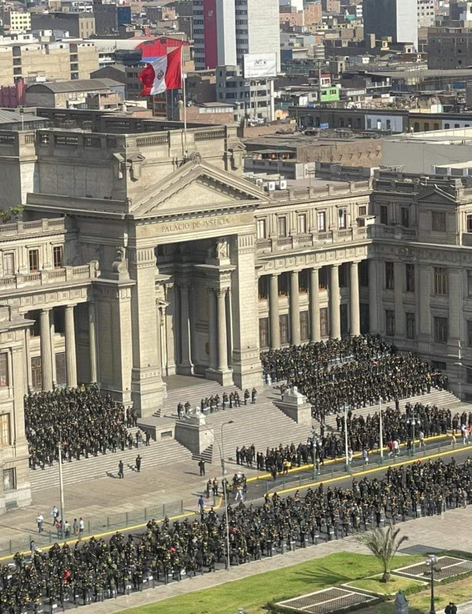 Clara López Obregón tweet media