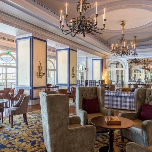 We are hiring!

We have several positions available across the hotel, just follow the link bellow to apply.
buff.ly/2SQQm1W