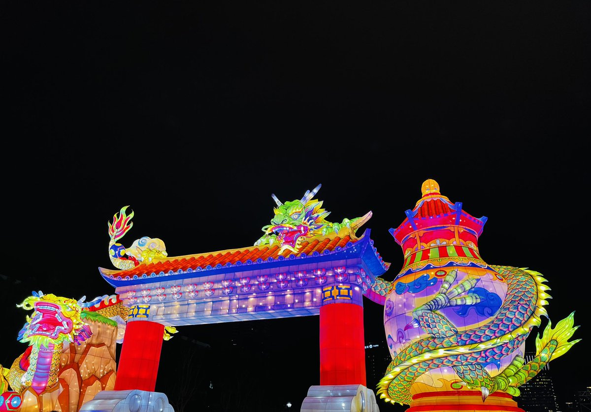 HohoaChang's tweet photo. #光源台北 #台北光源 #台北燈節 #taipei #taiwan #LanternFestival https://t.co/r8wC0mzlbE