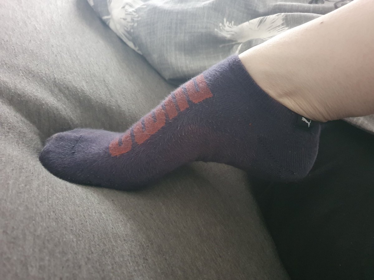 Sallryc's tweet photo. #feet #feetfethish #feetpic #FeetPictures #feetfetiche #FeetPicture #feetpix #feetpicsforsales #socks https://t.co/49PJpOq5AA