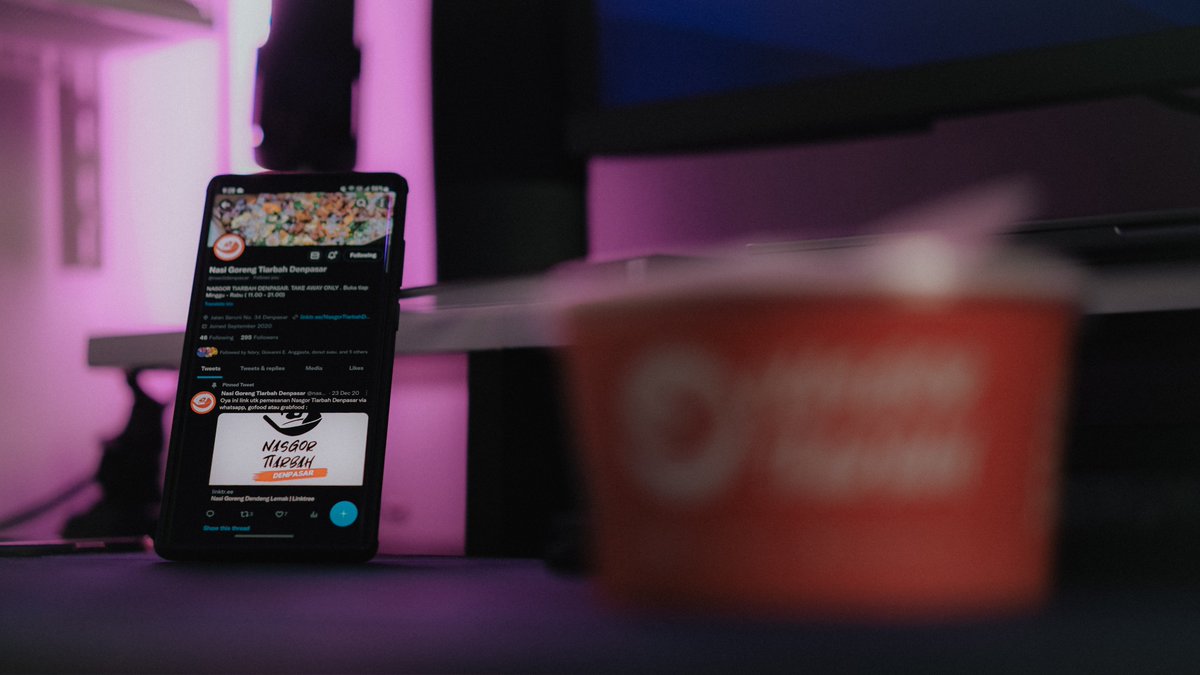 Kemarin sebelum coloring ada nasi goreng paling cinematic di meja!

thank you <a href="/nastidenpasar/">Nasi Goreng Tiarbah Denpasar</a> udah ngiriminin varian baru <a href="/nasgortiarbah/">Nasgor Tiarbah</a>: nasi goreng domba! dagingnya legit, nasinya gurih, makan malam jadi lebih cinematic 🤣🤣🤣