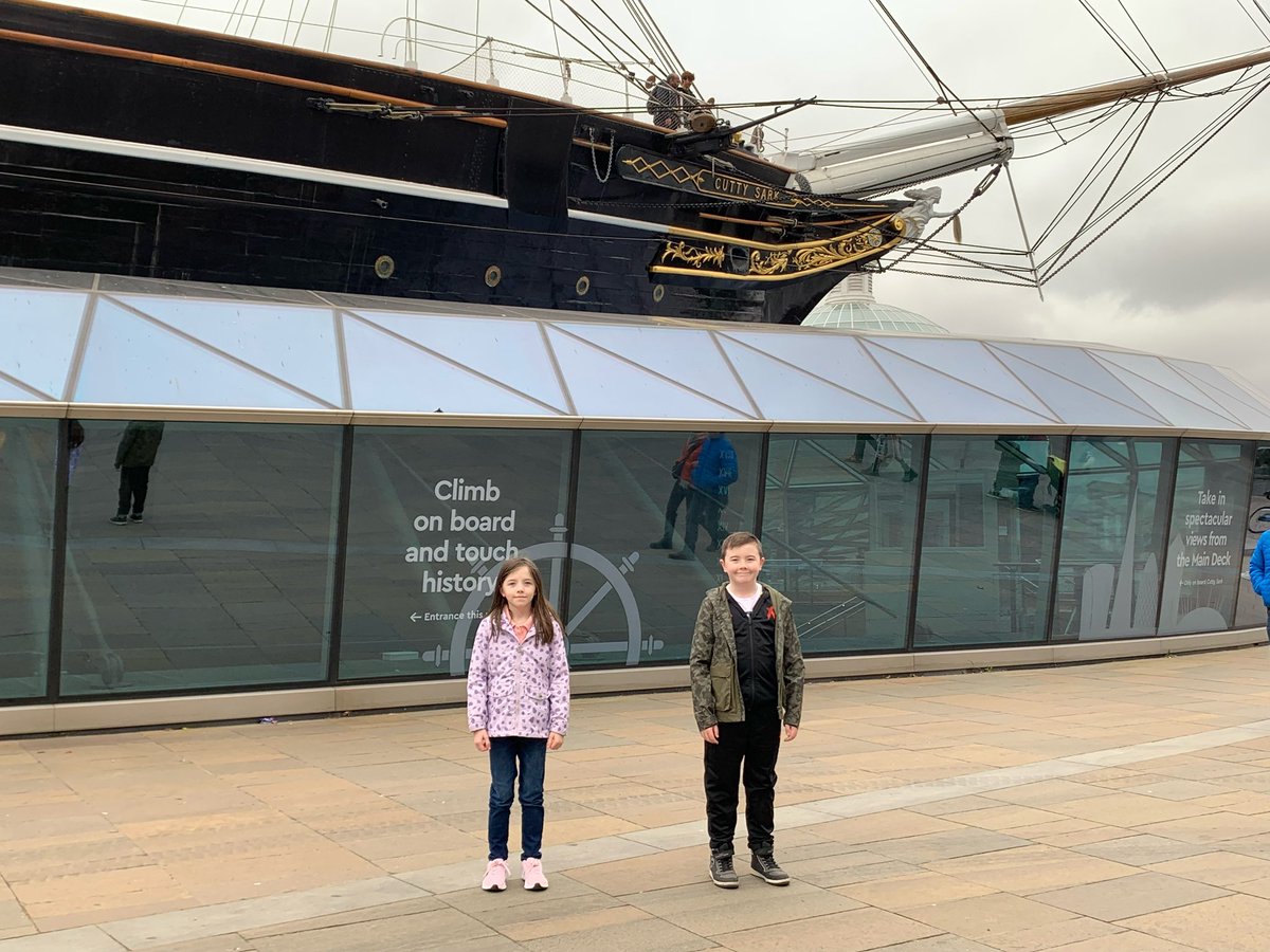 ChrisM2382's tweet photo. C&amp;H enjoyed a wee trip to London to visit their Aunt &amp; Uncle, seeing some sights along the way! @GreenhillPS @MissRaufP4 @Missmarsh2021 https://t.co/fGj9maFoxS