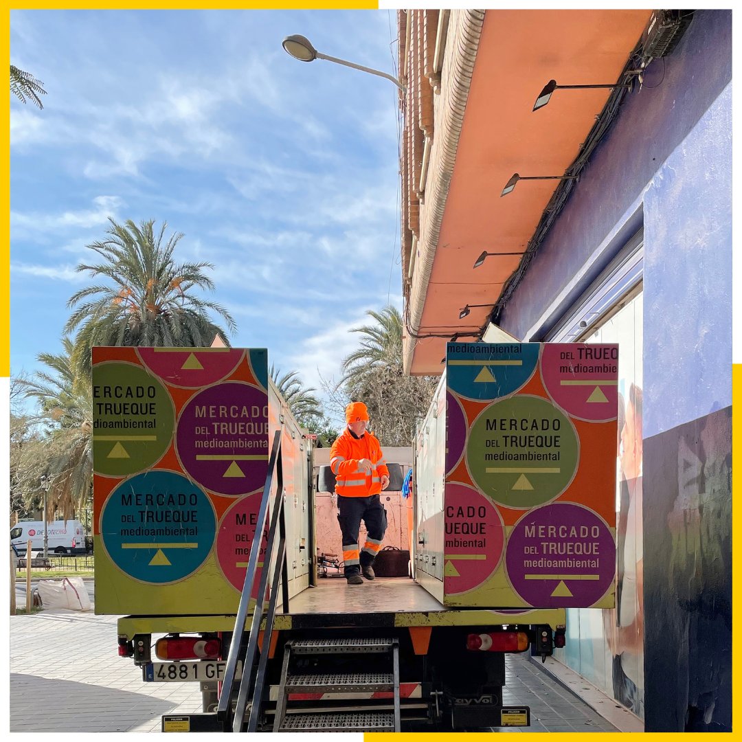 Bon dijous! Hui els #ecoparcs mòbils de l'<a href="/AjuntamentVLC/">Ajuntament València</a> i l'@EmtreEntitat 🚛 estan a:

📍 #Patraix: Pl. de Patraix
📍 #CiutatFallera: Pl. Luis Martí Alegre - Av. Sant Josep Artesà
📍 #Cabanyal - Canyamelar 1: C/Martí Sirera, 14-16
📍 #NouMoles: C/Racó d’Ademús, 15-17
