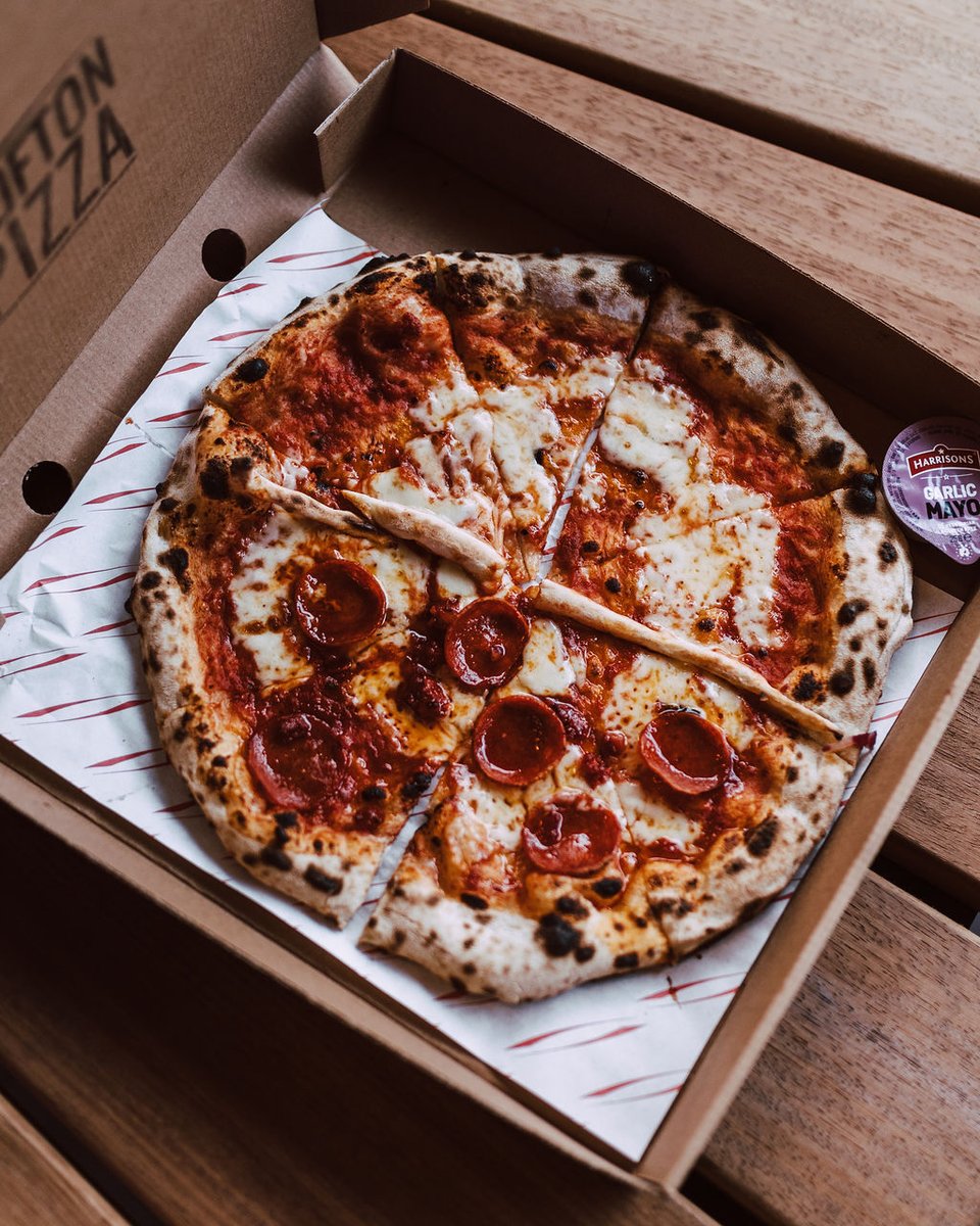 ComptonVerney's tweet image. Spectacle of Light 2023 is back this week from tonight until Sunday! ✨
@DigbethDiner will supply DELICIOUS food to keep you warm and energised as you walk the illuminated #lighttrail! Book your tickets on our website: ow.ly/syI550MT1Zu