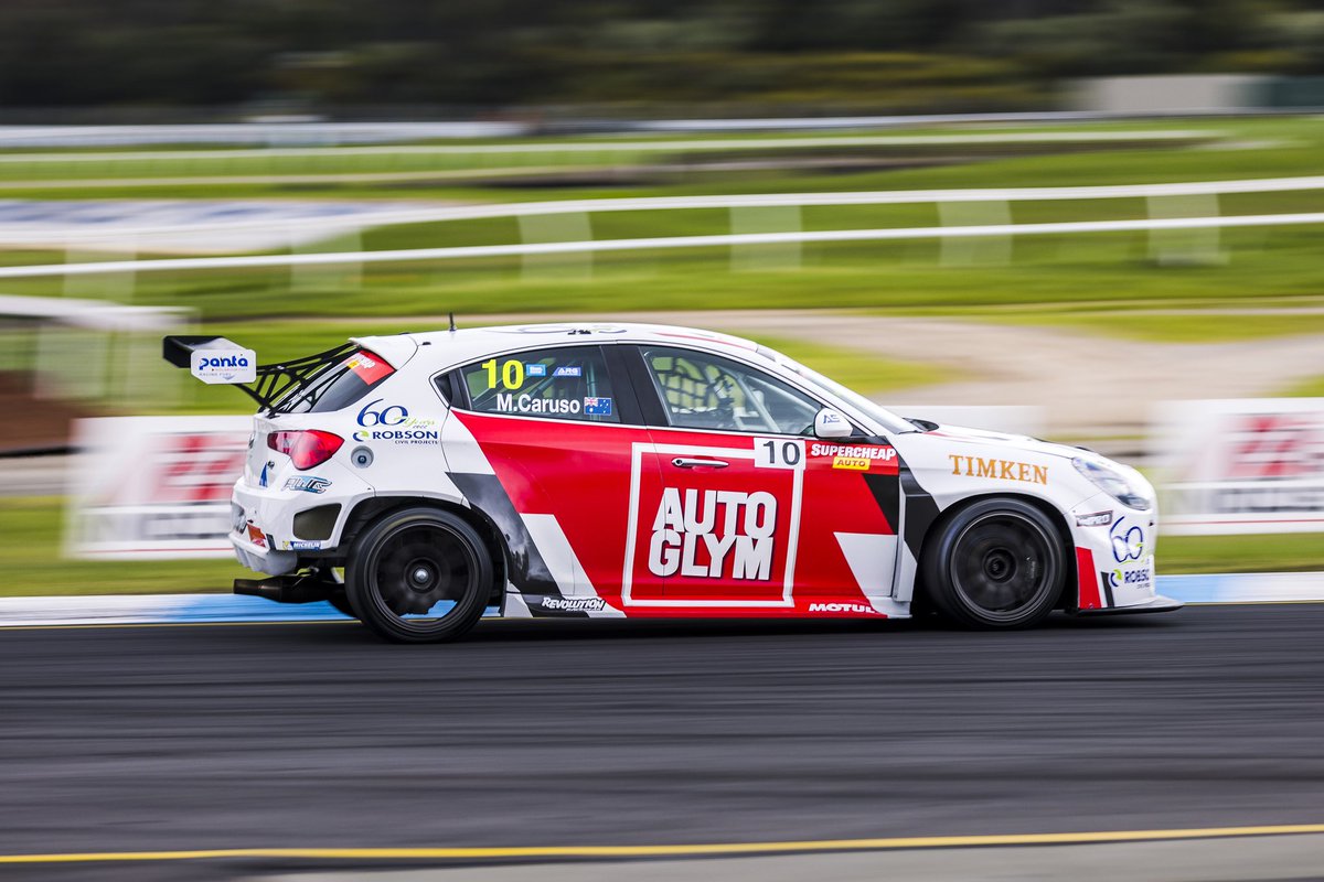 🇦🇺 I’m super excited to kickstart my motorsport career down under in TCR Australia this year!

To team up with Ashley Seward Motorsport and Autoglym was an opportunity I couldn’t turn down.

📰 tomoliphantracing.com/single-post/to…

The season starts next weekend in Tasmania!