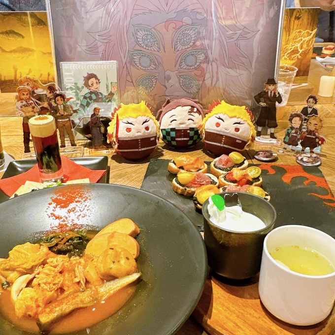 ギョッッコのドリンク天才では!?!?あとハーフてんぐのドリンクが梅昆布茶でしょっぱくて、デザートのときに役立って「よくやったはんてんぐ!!!」ってなった 