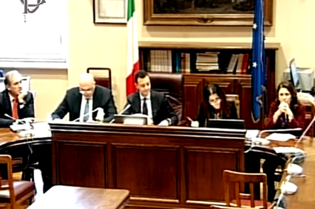 Montecitorio's tweet photo. Presso le Commissioni riunite #Difesa della Camera ed #Esteri e #Difesa del Senato prosegue l'audizione del Ministro @GuidoCrosetto - @MinisteroDifesa sulle linee programmatiche del suo dicastero. Diretta: https://t.co/ctwASUjpP7 #OpenCamera #OpenParlamento https://t.co/yk2g5E3pSA