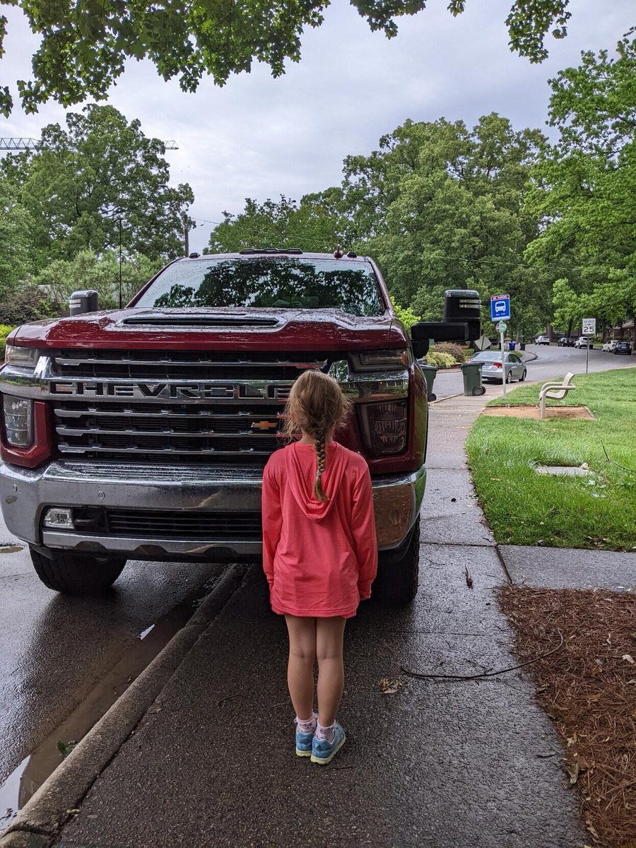timgrecco's tweet photo. RT @DrTCombs@transportation.social
June 2022 --> February 2023. The kid has grown two inches. The trucks have grown even faster.
This is not fine.
#RoadSafety #VisionZero #VehicleSize #Trucks #RegulateVehiclesNow
https://t.co/V3CX6gV0pR https://t.co/OHYLOtgFoq
