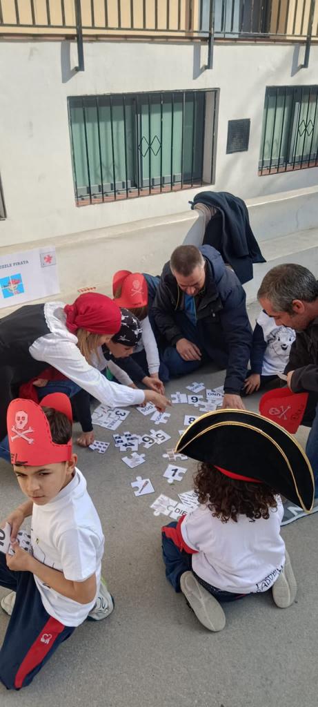 colegiospinolam's tweet photo. Ayer lo pasamos pirata cerrando nuestro #proyectodecomprension con la mejor compañía posible. #educacióninfantil #saliraserhogar https://t.co/DNOOn9xS9H