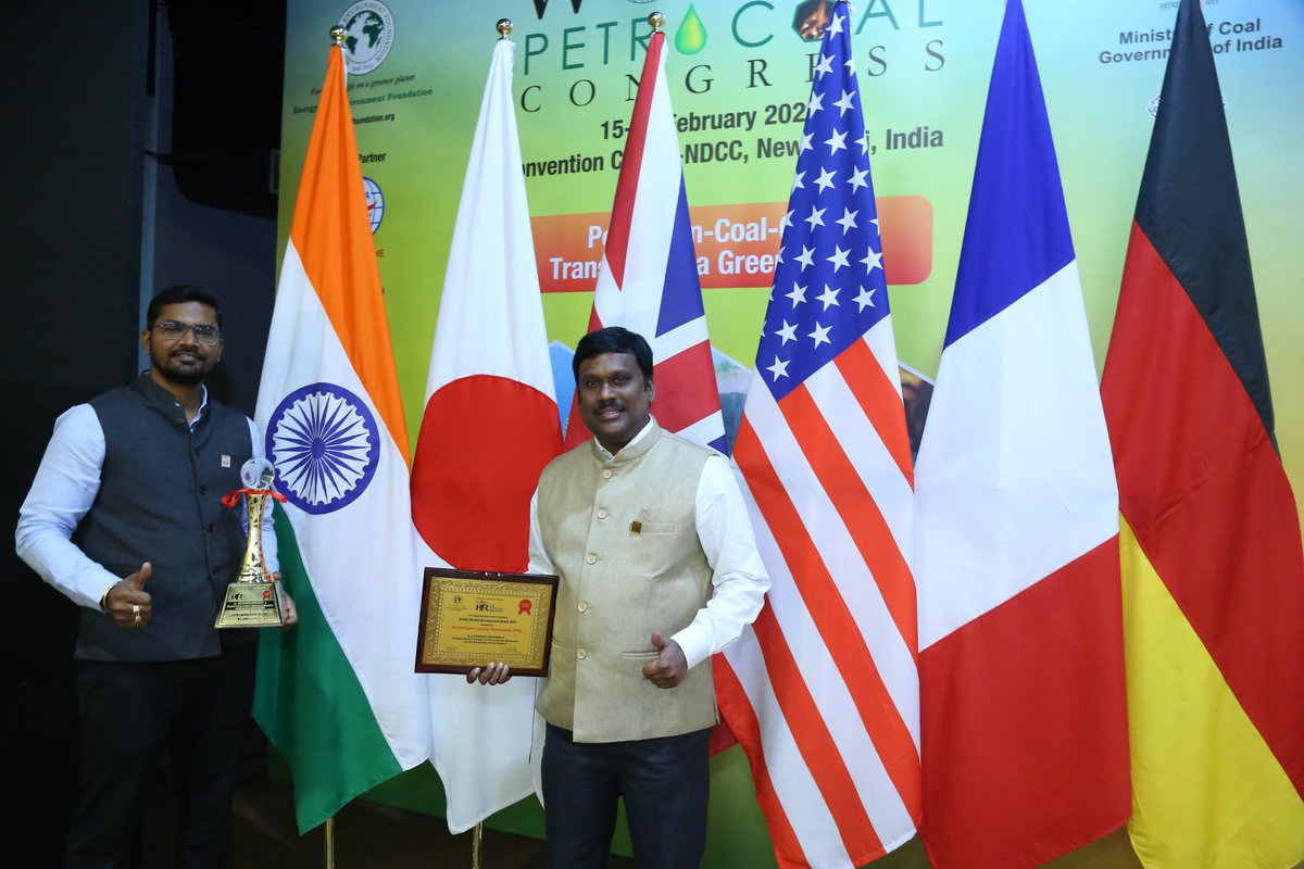 sdivisakh's tweet photo. SDI Visakhapatnam conferred with Global HR Skill Development Award 2023 in Platinum Category by Energy &amp; Environment Foundation during 13th World Petrocoal Congress at Delhi 

3rd time in a row SDI bagged this award.

We thank all our 18000+ trainees, alumni's, stakeholders. https://t.co/wDxNNHKCJW