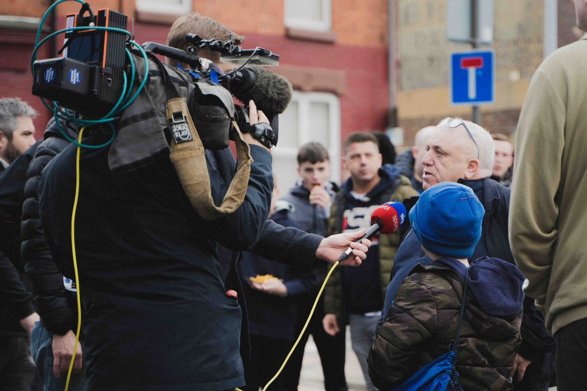mintisculture's tweet photo. Keep the Pressure On 🎥🗣️
Sack the regime | Back the team 
#AllTogetherNow #EFC #Everton https://t.co/iBdPfaagWq