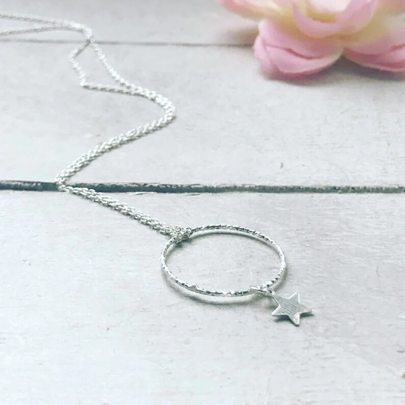 This sterling silver necklace would make the perfect #gift:

cutt.ly/a9GogHh

#earlybiz #MHHSBD #etsyseller