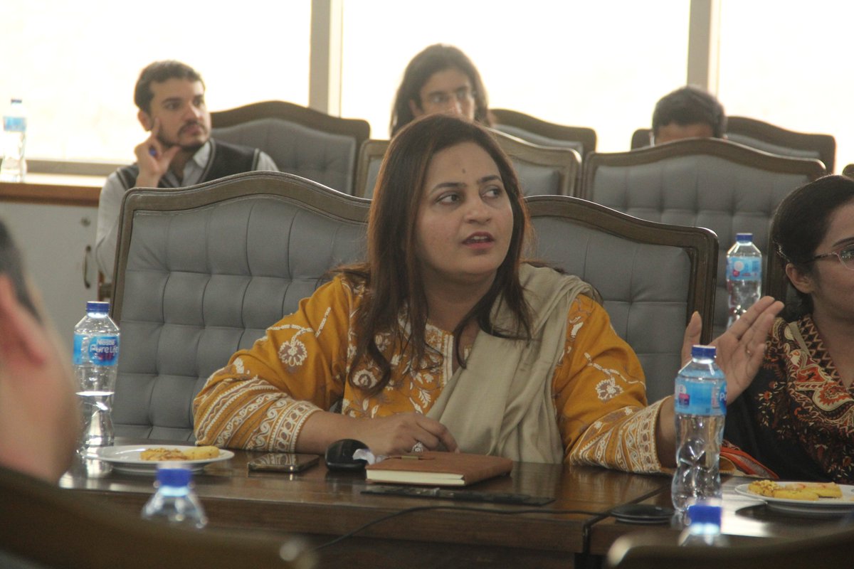 UrbanUnitGop's tweet image. Dr. Urooj Saeed Senior Specialist GIS, presented GIS data sets, layers and analysis. The interactive session with CERP team included discussion on GIS & RS data, attributed data, spatial patterns & spatial data repository and big data repository. #DataAnalytics #spatialdata