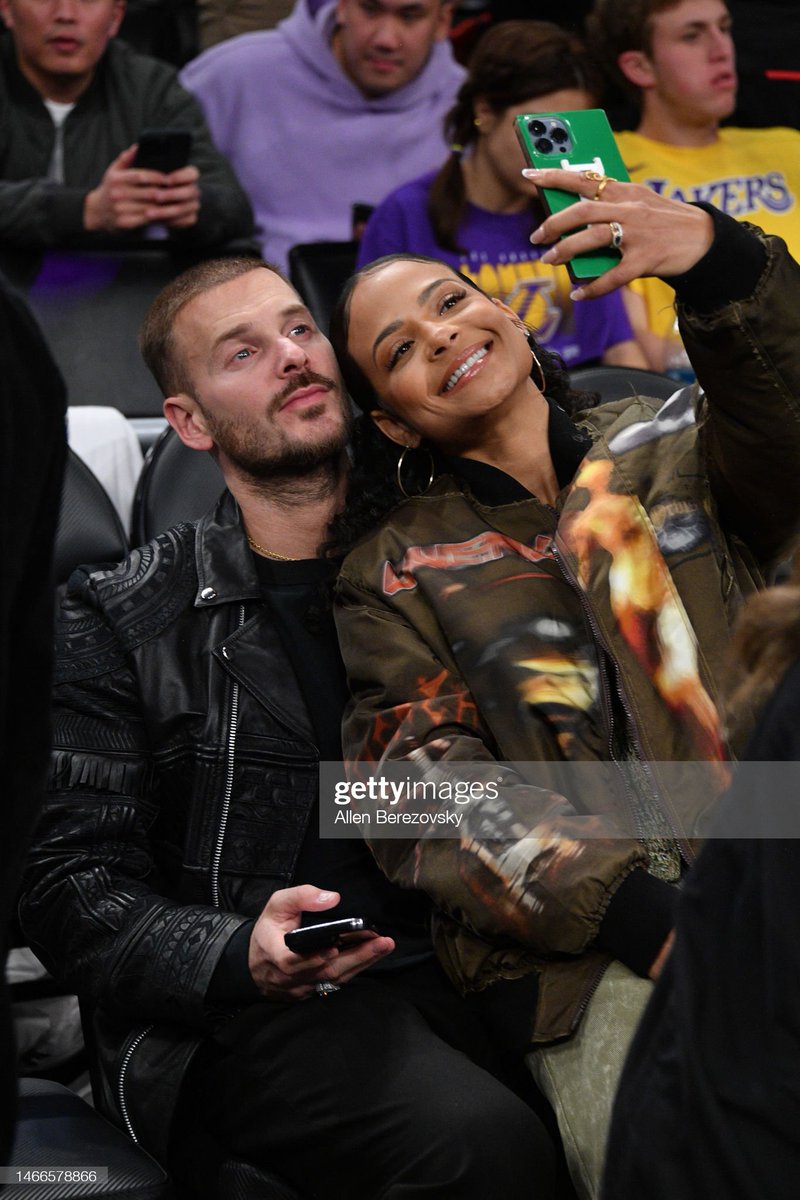 MilianFranceOff's tweet photo. @christinamilian et @MPokora au match des @lakers cette nuit à L.A 🌃🇺🇸

#comptefan #christinamilianfrance #ChristinaMillan #MatTina #mattpokora https://t.co/Ff6HBniOf6