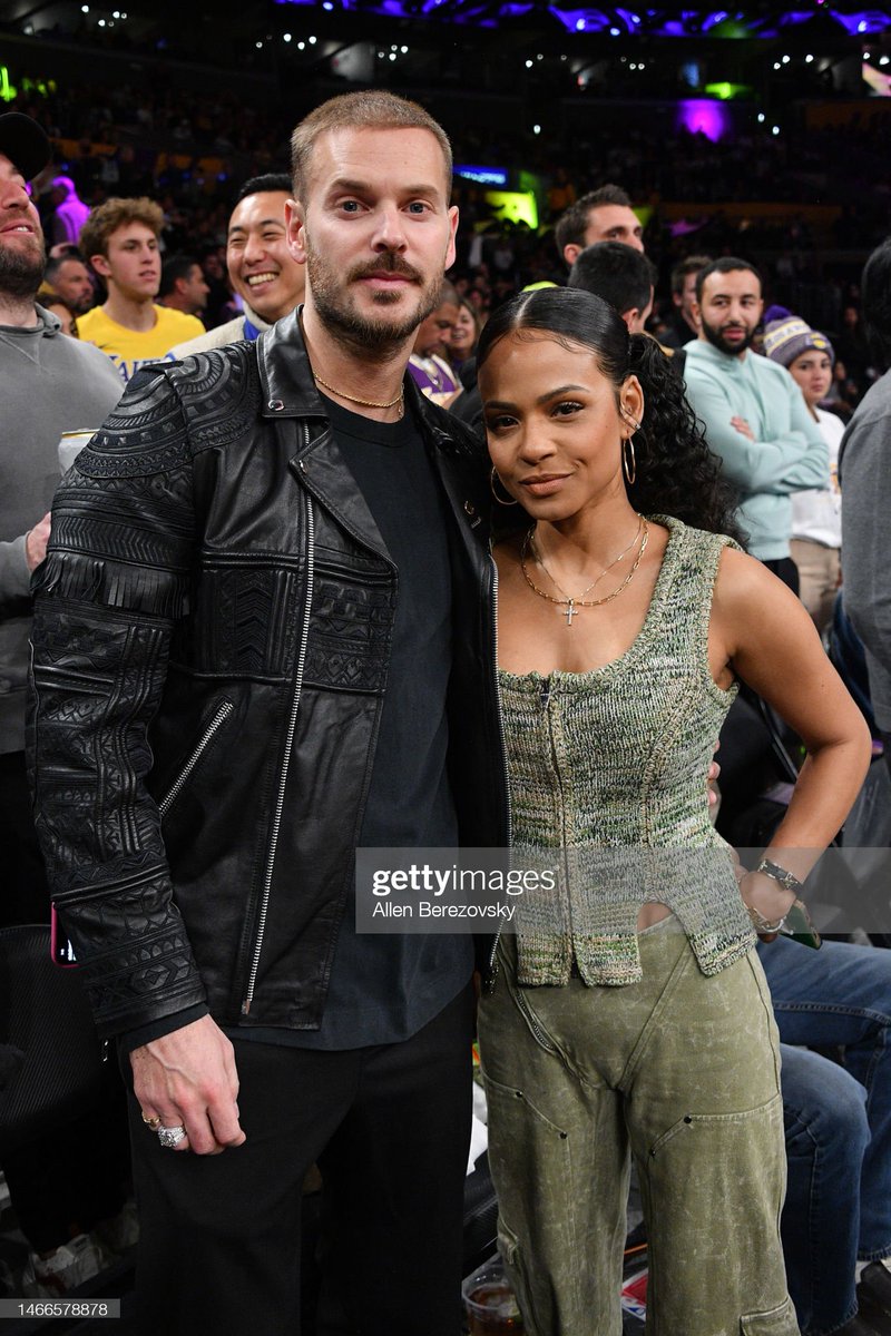 MilianFranceOff's tweet photo. @christinamilian et @MPokora au match des @lakers cette nuit à L.A 🌃🇺🇸

#comptefan #christinamilianfrance #ChristinaMillan #MatTina #mattpokora https://t.co/kqVvjCxsYc