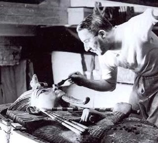 DiscoverhistPH's tweet image. #100yearsago today, #HowardCarter opened the #coffins of #Tutankhamun. We #highlighted the #centenary of the #tomb&apos;s #discovery back in November 2022. We #love bringing this #story to #life in our #awardwinning #school #workshops #WorcestershireHour #ancientegypt #Egypt