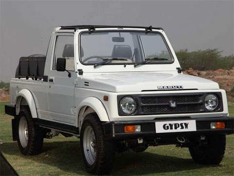 SelfDoubtist's tweet photo. Suzuki #jimny is no match for the #Jypsy. Boxy, ugly Vs. sporty, agile. What say? https://t.co/zYLQ6DOv3b