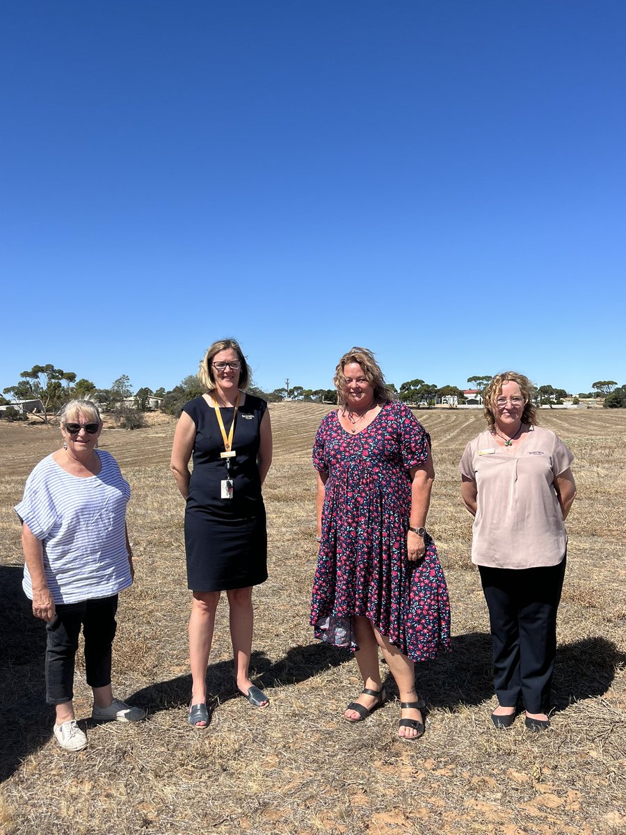 NatCookMP's tweet photo. Regional housing is a challenge for many towns and various age groups, including seniors.
My last stop for this trip was a great chat and look around Port Broughton.
Thanks Barunga Village and Barunga West Council.
#Housing #Regions #StinkingHot https://t.co/Ru9morODsZ