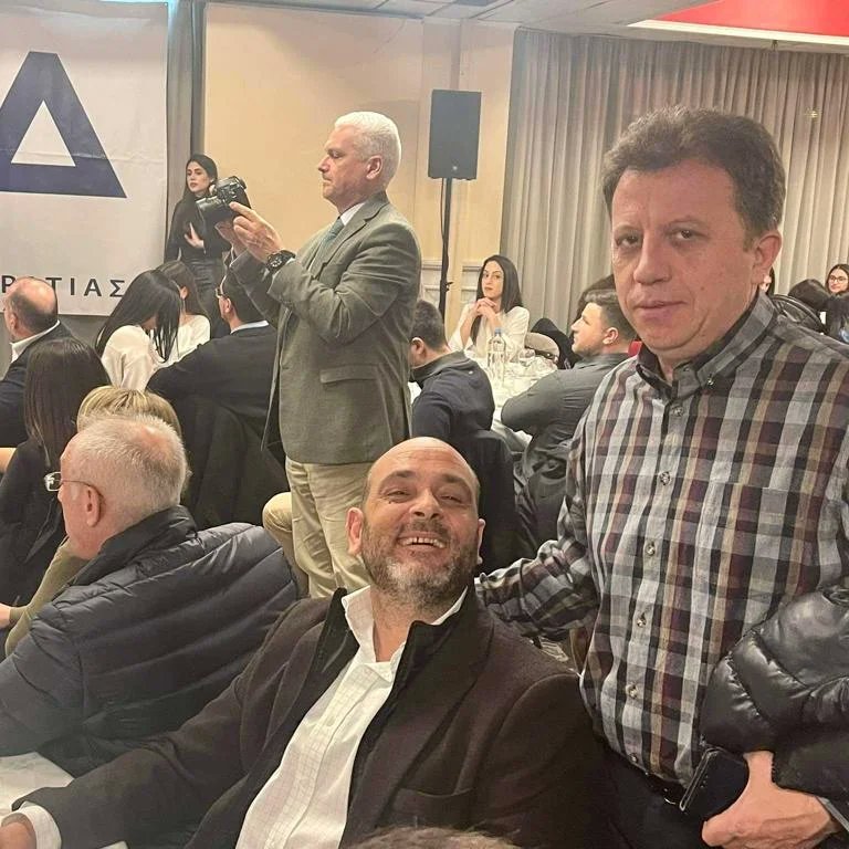 IasonFotilas's tweet photo. Η ΟΝΝΕΔ κάνει μεγάλους αγώνες, ανανεώνει τους δεσμούς της παράταξης μας με τη νέα γενιά.
Αυτοί είναι το μέλλον μας..
Συγχαρητήρια για την όμορφη εκδήλωση!
@kmitsotakis
@neademokratia
@ONNED
@onned_achaias
#πάμεφωτήλα #onned #neadimokratia #nd #achaia #fotilas #pamefotila https://t.co/D9IRZPGAOL