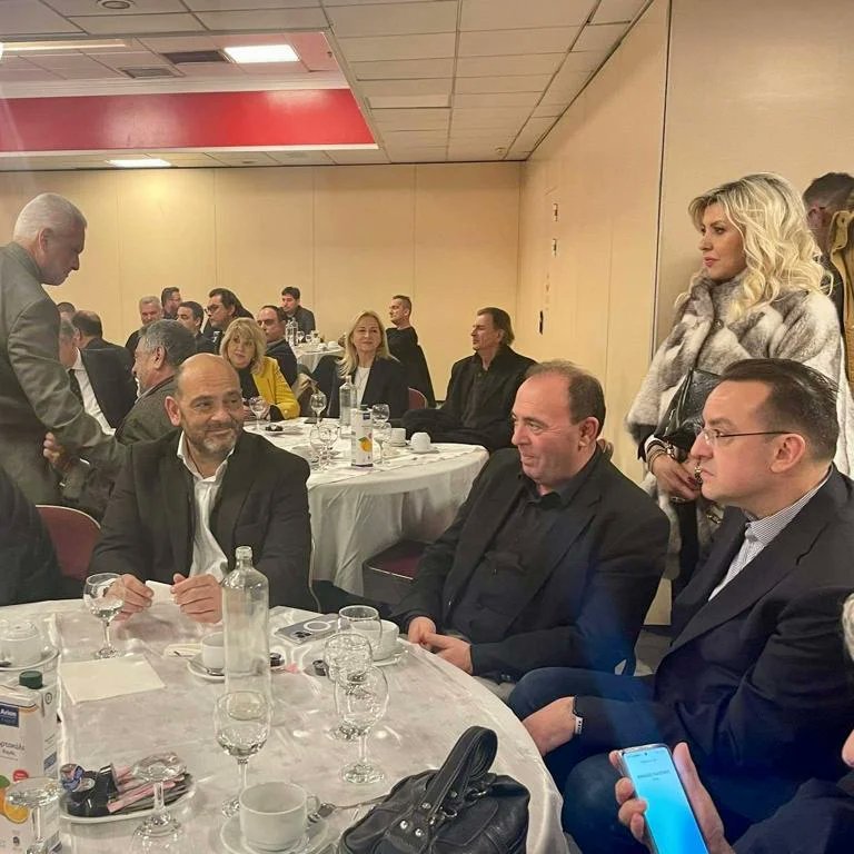 IasonFotilas's tweet photo. Η ΟΝΝΕΔ κάνει μεγάλους αγώνες, ανανεώνει τους δεσμούς της παράταξης μας με τη νέα γενιά.
Αυτοί είναι το μέλλον μας..
Συγχαρητήρια για την όμορφη εκδήλωση!
@kmitsotakis
@neademokratia
@ONNED
@onned_achaias
#πάμεφωτήλα #onned #neadimokratia #nd #achaia #fotilas #pamefotila https://t.co/D9IRZPGAOL