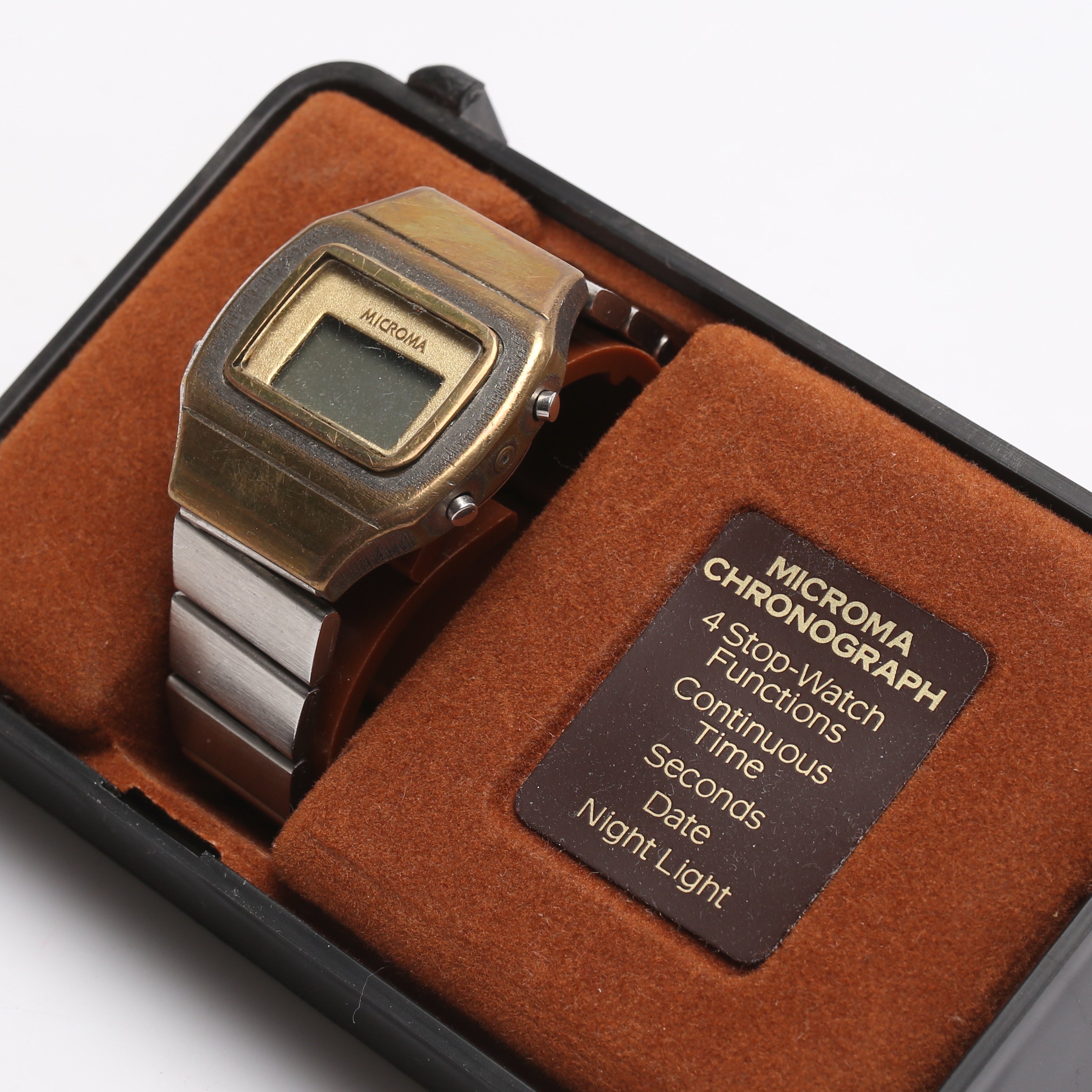Takodan on X Microma PVD digital watch as seen in BladeRunner 1982 and two other unknowns. https t Y8gtB8Ld7O X