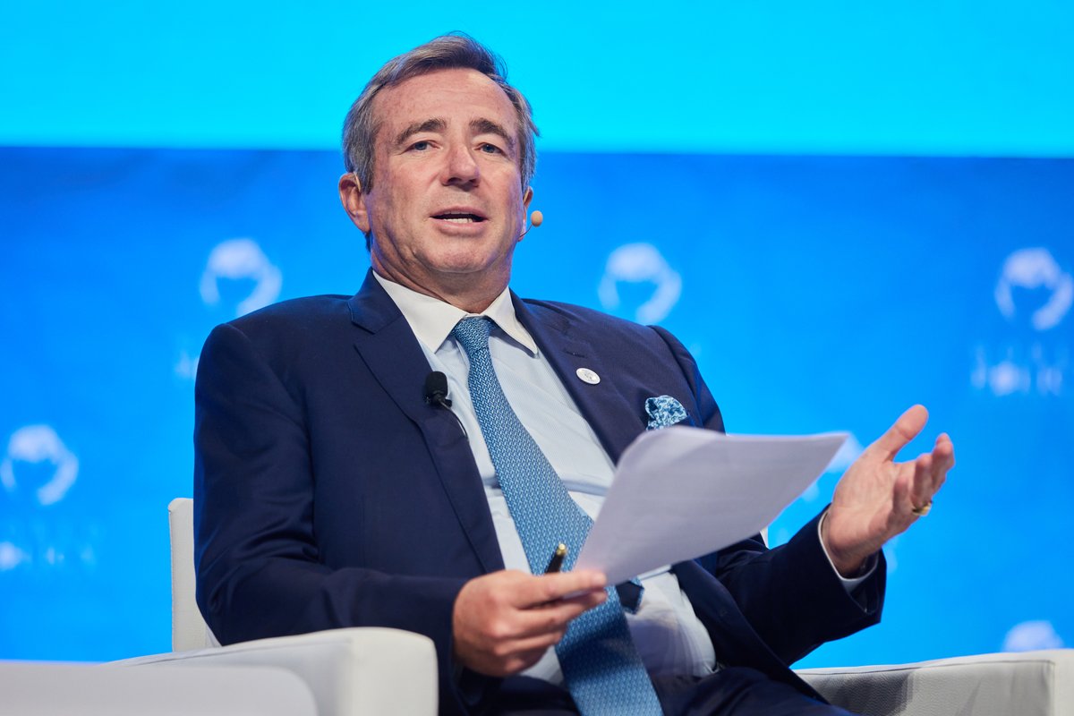 prunedelafrance's tweet photo. RT DigiworldInst: [A suivre] Interview de François Barrault, le Président du Digiworld Institute sur le plateau de BFM Business à 19h15 ce soir !

#strategy #telecommunications

@FrancoisBarraul @simottel @GuillaumPAUL @JacquesMoulin10 @maxibasc @prunede… https://t.co/6LBfRkCRop