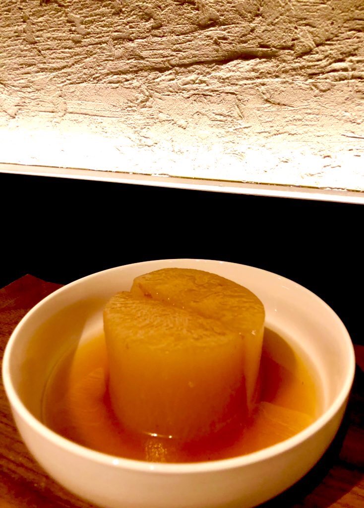【皆さまお疲れ様です♪
　　　　洞窟おでんです❣️】
昼間は暖かですが夜は冷えますね💦
ってことで、おでんの出番です😁👍💕
熱燗と一緒にぜひ❣️🍢🍶❤️✨😊
#デート #日本酒好きと繋がりたい
doukutsuoden.com