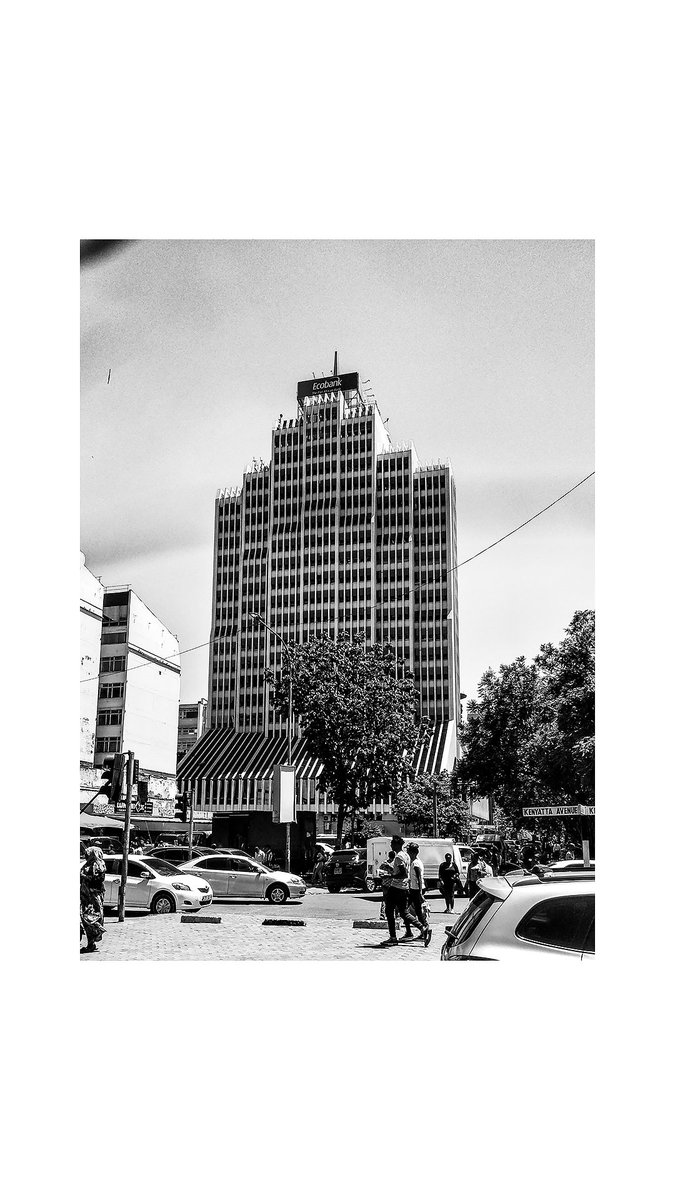 jakesnigel's tweet image. Nairobi in Black &amp;amp; White.
.
.
#randomshots #phonephotography #blackandwhitephotography #kenyanphotographer #Nairobi #Kenya