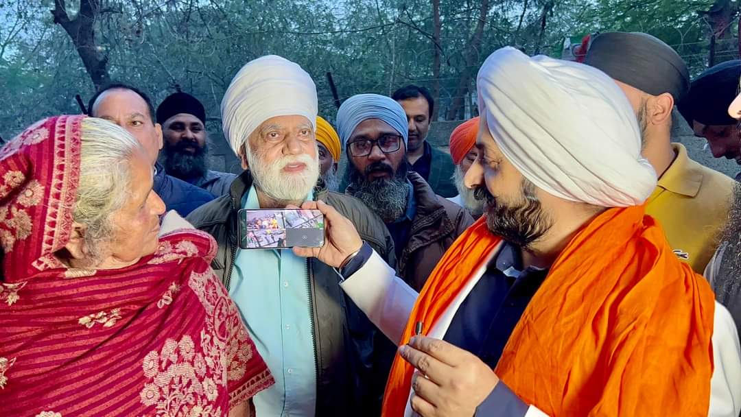 JarnailSinghAAP's tweet image. अरविंद केजरीवाल सरकार की है प्रतिज्ञा,
पुख्ता होगी हर मोहल्ले की सुरक्षा..
C ब्लॉक तिलक विहार को भी आज सीसीटीवी कैमरे लगवा कर सुरक्षित कर क्षेत्रवासियों का आशीर्वाद प्राप्त किया..
@ArvindKejriwal @AamAadmiParty
#aamaadamiparty #Delhi #Developmemt #Improvement #growth