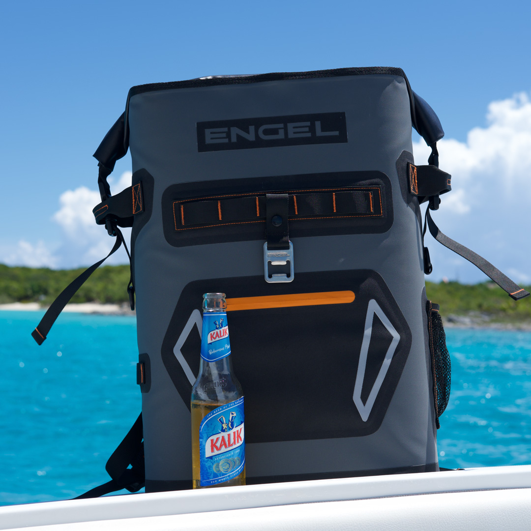 EngelCoolers's tweet image. Spotted in the Bahamas - our new roll-top BP25 Backpack Cooler, keeping the Kaliks cool: bit.ly/3sRM5jl
.
#engelcoolers #rolltopbackpack #kalik @StanielAir