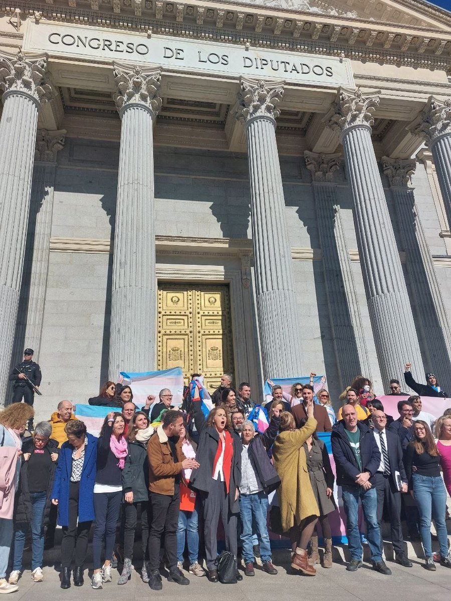 Uge Sangil tweet media