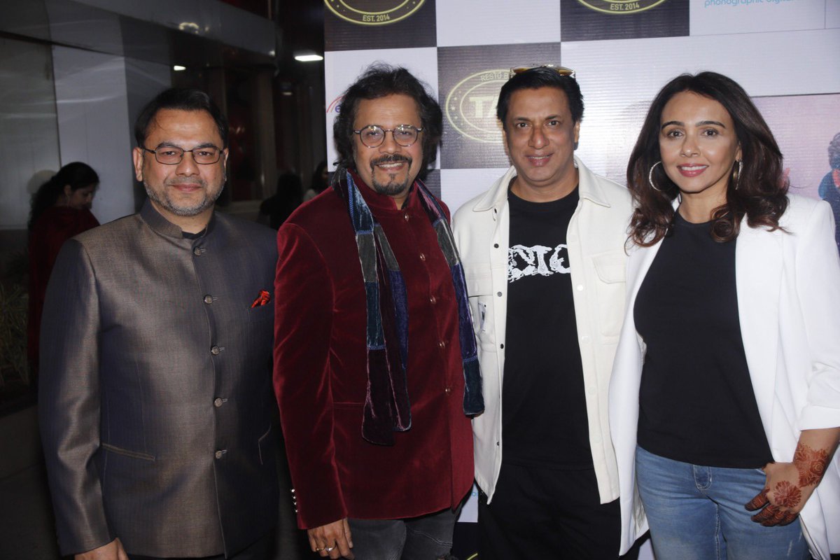 imjadhavtushar's tweet photo. #EternalSounds brings to you #Manmarzee [five-song album] with maestros #Hariharan and #BickramGhosh mesmerising one and all with myriad moods of music… The album consists of melodious songs across different genres. https://t.co/Gsmr85zSR9