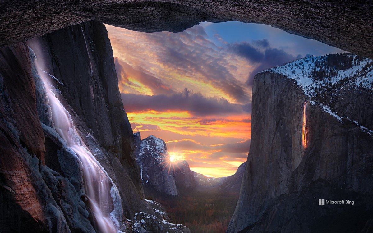 ed_lamon's tweet photo. 'Firefall' on Horsetail Fall, Yosemite National Park, California https://t.co/98863vY9AG