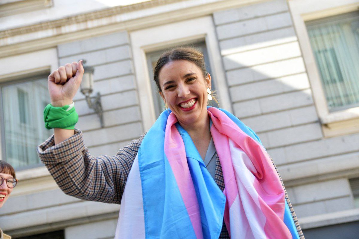 YA SON LEY. DIRECTAS AL BOE 🏳️‍⚧️🏳️‍🌈💚
#ConquistasFeministas