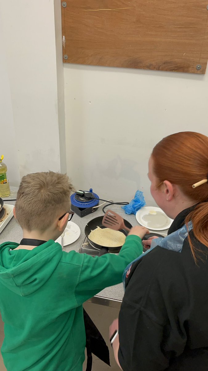 Lisa Fowles tweet media