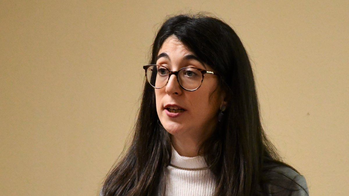 I3Aunizar's tweet photo. ¿Cómo detectar daño ocular con una fotografía? 
Si no pudiste venir al #ATENEO_EINA ahora puedes ver la conferencia de Alejandra Consejo, junto a Laura Remón, proyecto #MAiCRO
📹https://t.co/t4SnnZL27u
📰https://t.co/GhM8rwlrDB

📸Alfredo Soria (@EINAunizar)
#CátedraSAMCAdt https://t.co/z8WIThLVda