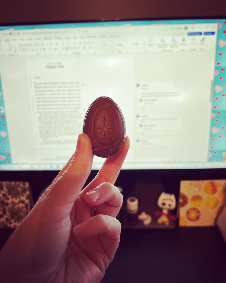 betsystamant's tweet photo. When you finish your book revisions 5 days early, you get a Cadbury. 🍫🥚
#thisistheway @HarlequinBooks #editing #edits #cadbury @CadburyUK #chocolate #bookrevisions #authorlife #authorconfession #editinglife #amworking #midweek #writingcommunity https://t.co/A5hTKpUdfo