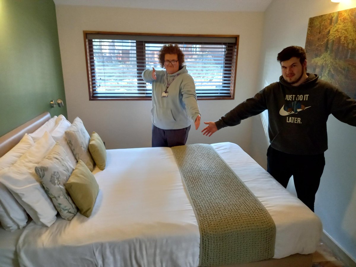 PettyPoolColl's tweet image. Luke and Freya have been working at #forestholidays at Delamere this week.  They have been learning and decveloping skills for the house keeping role and have worked to a professional standard.  Well done!
#proudtobepettypool #workskills
forestholidays.co.uk/.../che.../del…