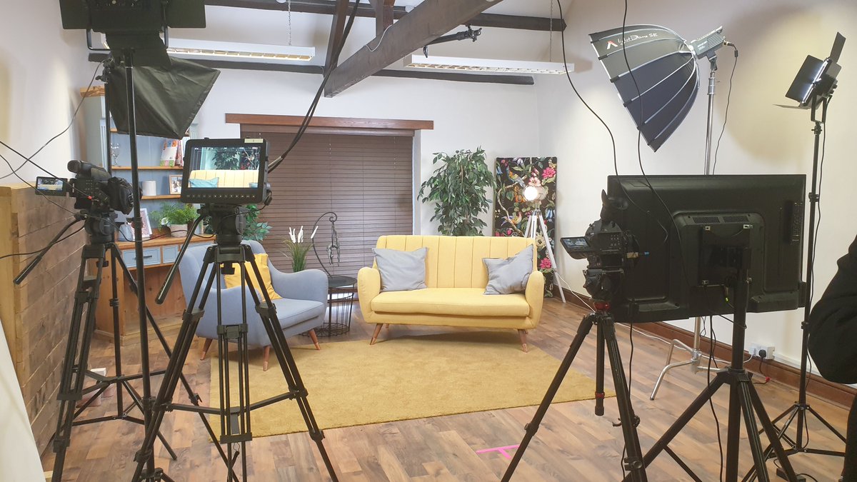 LLEphotography's tweet photo. Loved being interviewed by the lovely Lou and Mags for Thinking Women TV at the awesome @cornwallchannel this morning. What a fantastic set up. A great experience. #cornwall #creativewomen https://t.co/89DAcHjBfh
