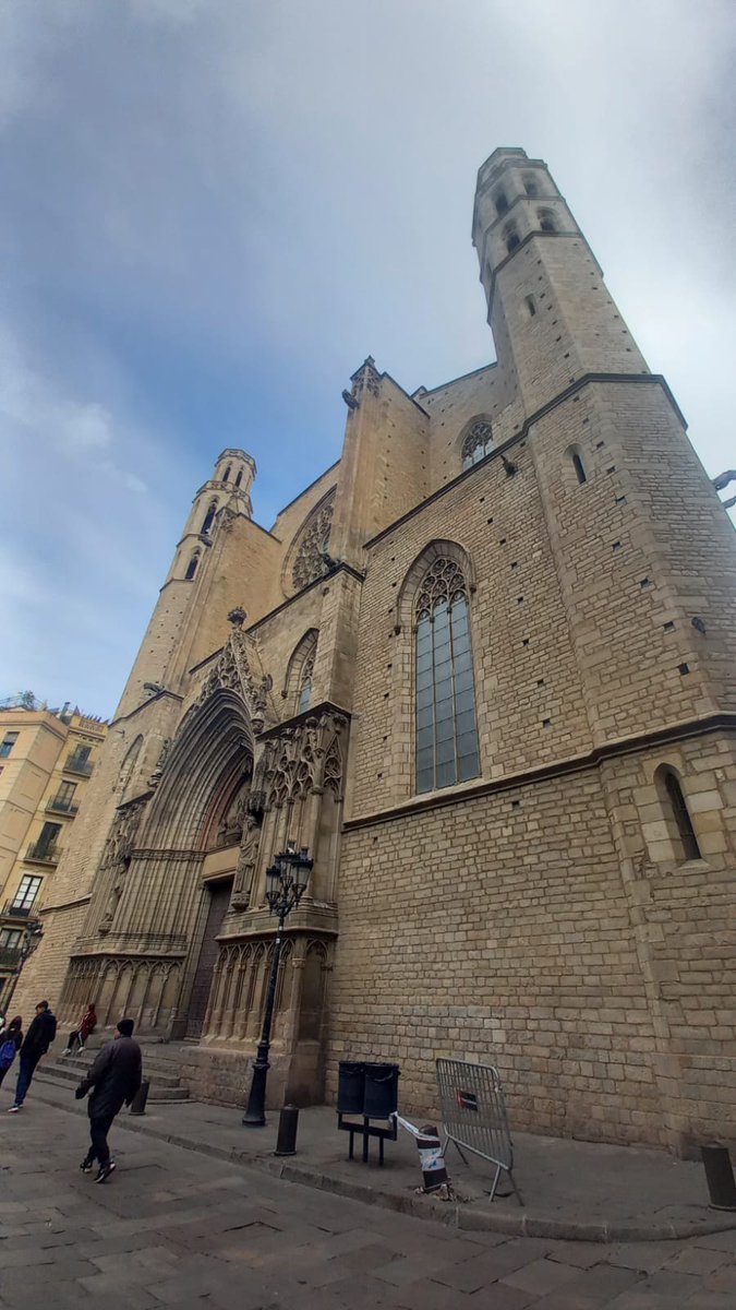 TeaDifusio's tweet photo. 🏰 Quina meravella poder visitar Santa Maria del Mar i el Palau Reial a la nostra ruta d'avui per la Barcelona medieval.
https://t.co/YEBwl1MMRU
#teadifusiócultural #2ndeso #barcelonamedieval #històriamedieval https://t.co/C0XZjhlv93