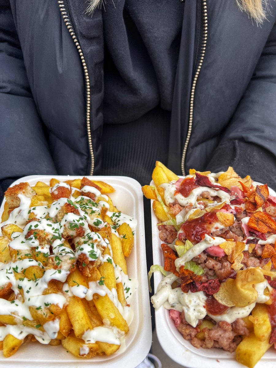 TheHootLeeds's tweet photo. Missed @slapandpickles in the city centre? 🍔

You can now grab your loaded fries (and burger) fix over in Chapel Allerton at Black Sheep Tap &amp; Kitchen!🙌

📍Where to find them: 16/18 Stainbeck Lane, LS7 3QY

#leeds #chapelallerton https://t.co/Y6XYvJeM6y