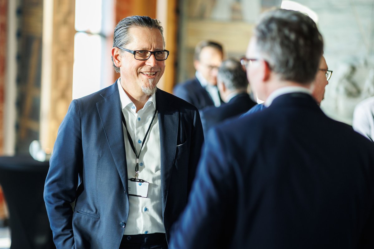 RemiEriksen's tweet photo. Great to be part of important discussions on the #EnergyTransition in the new risk reality at this week’s #OsloEnergyForum.

At the forum, DNV emphasized the importance of business and governments working together to accelerate emissions reduction and clean energy technologies. https://t.co/3iDXlkAuYA