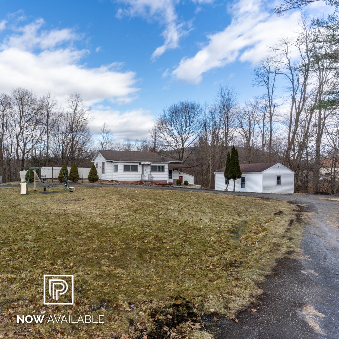 ZPetrocca's tweet photo. Now Available For Purchase.⚜️ 1588 Route 23B, Catskill, NY.

4 separate dwellings on 2.72 just blocks from Main Street in Leeds and minutes from Main Street in Catskill. 

Contact us for an exclusive tour.👇🏼 https://t.co/LMdwM9DfVh