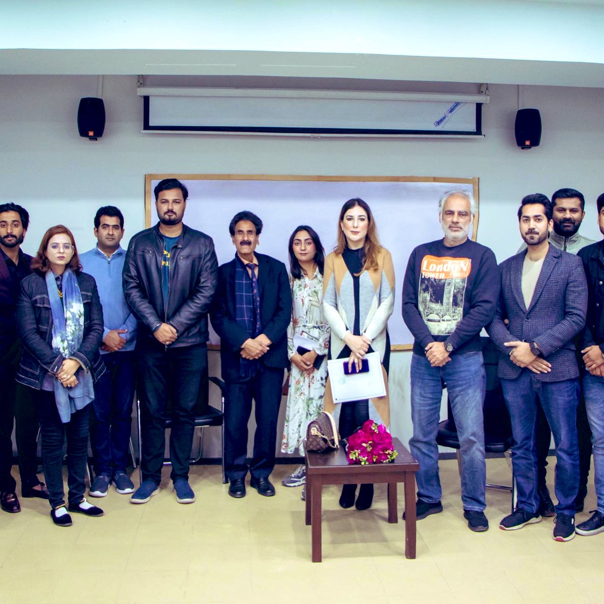 ayeshamwattoo's tweet photo. It was an honour to be guest speaker at University of Lahore on #WorldRadioDay2023 to discuss the theme of this year by #UNESCO which was #RadioForPeace . That how radio can contribute in peace building .
@UNESCO @UNinPak @UN https://t.co/DSCS6IBCTi