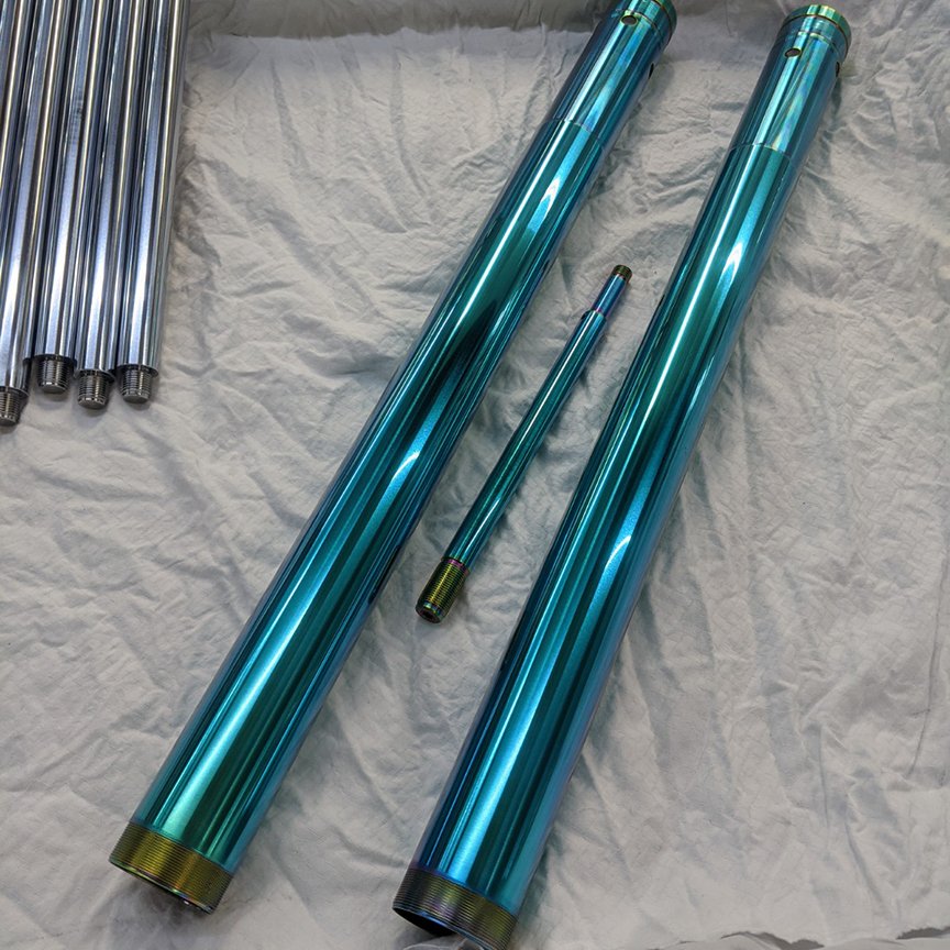richtercoatings's tweet photo. Today we have pair of #forktubes and a #shockshaft in our Turquoise #PVD. Some also call it Teal, or the #Showa Pro Circuit blue. Whatever you wanna call it, we know what you mean. We got ya. ๐ค #mx #sx #motocross #motorcycle #suspension https://t.co/SvSOr2bESh