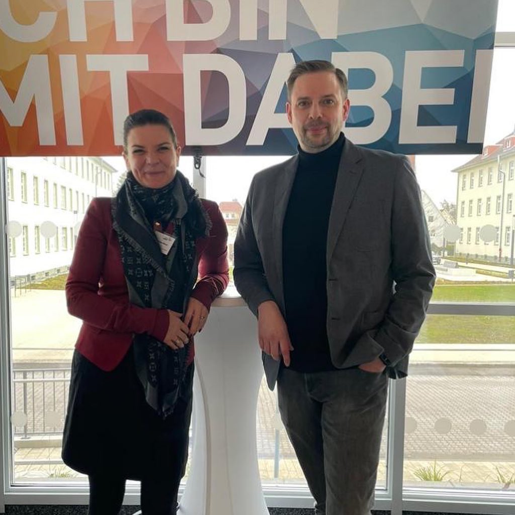 bcherford's tweet photo. Was für ein grandioser Morgen auf dem BildungsCampus. 

Das Unternehmer:innen-Frühstück der @iwkh.ev bei uns im Auditorium. So viele tolle Pitches auf einem Platz und in einem Raum. Es hat riesig Spaß gemacht. Vielen Dank auch an Tanja Kliewe-Meyer und Team
#bildungscampusherford https://t.co/0lV4ZiuGb0
