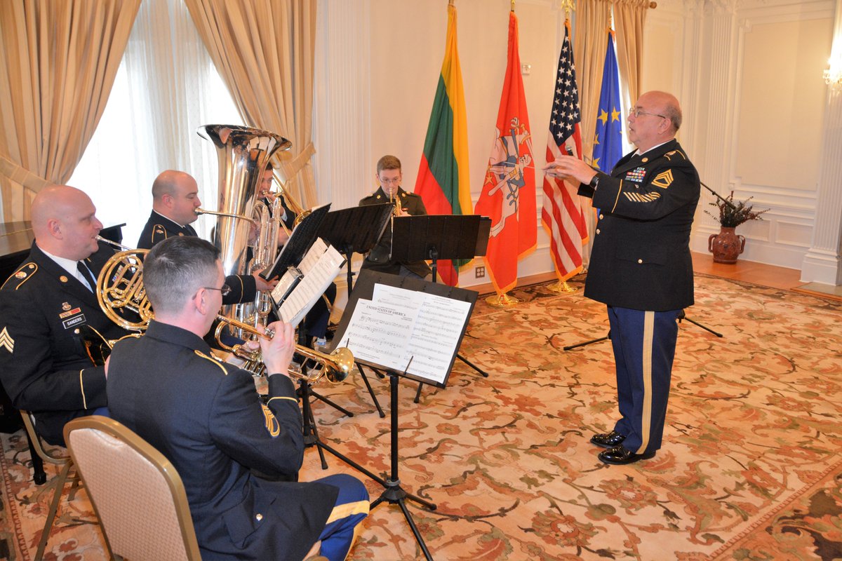 PANationalGuard's tweet photo. Happy State Restoration Day to all our Lithuanian 🇱🇹friends! Yesterday, @PANationalGuard members including Brig. Gen. Michael Regan, Brig. Gen. Laura McHugh and members of the @28thID Band celebrated the occasion at @LTembassyUS in Washington, D.C. https://t.co/pDHEfm1rkG