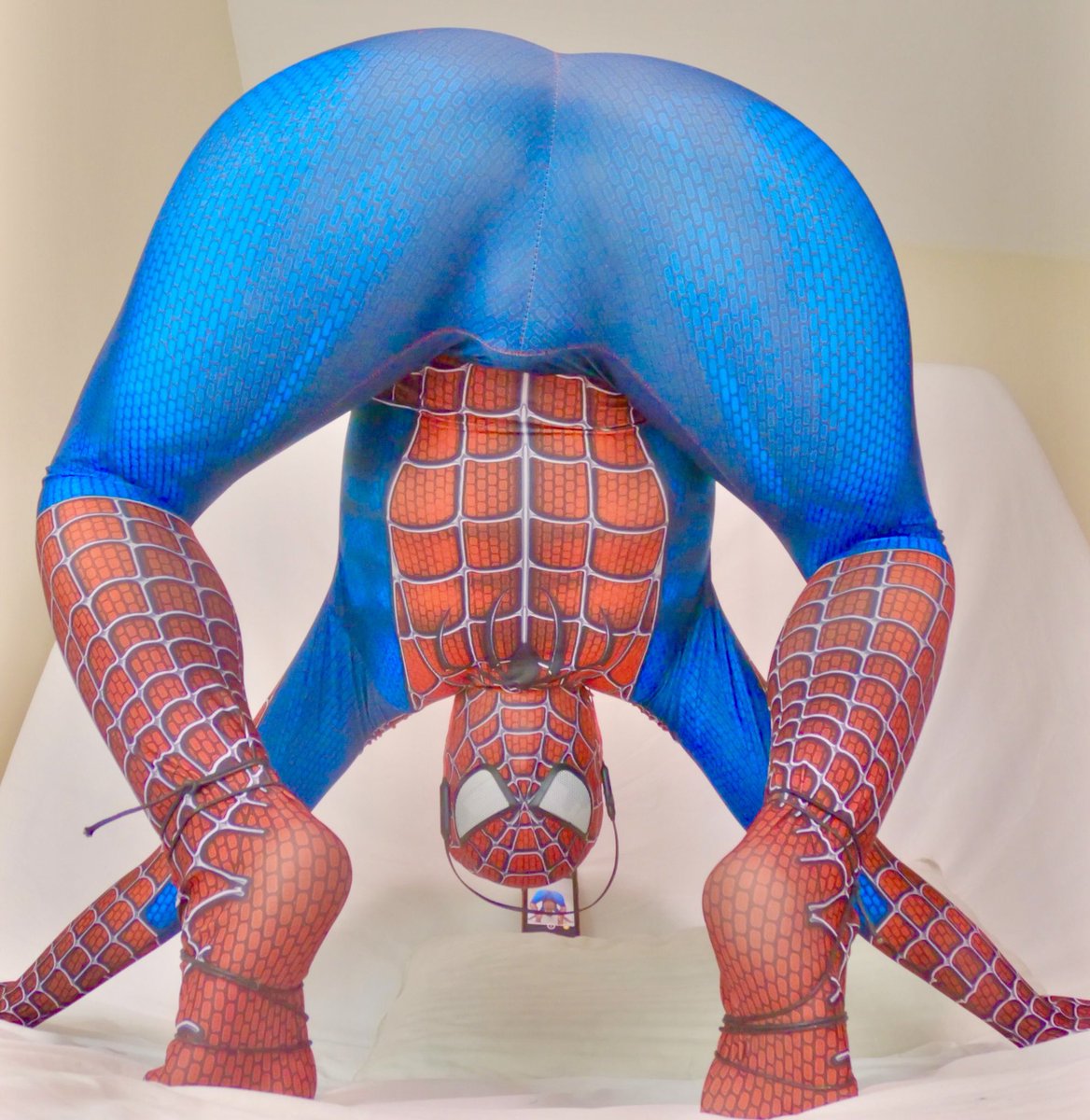 Man if only there were a hole back here… 😔