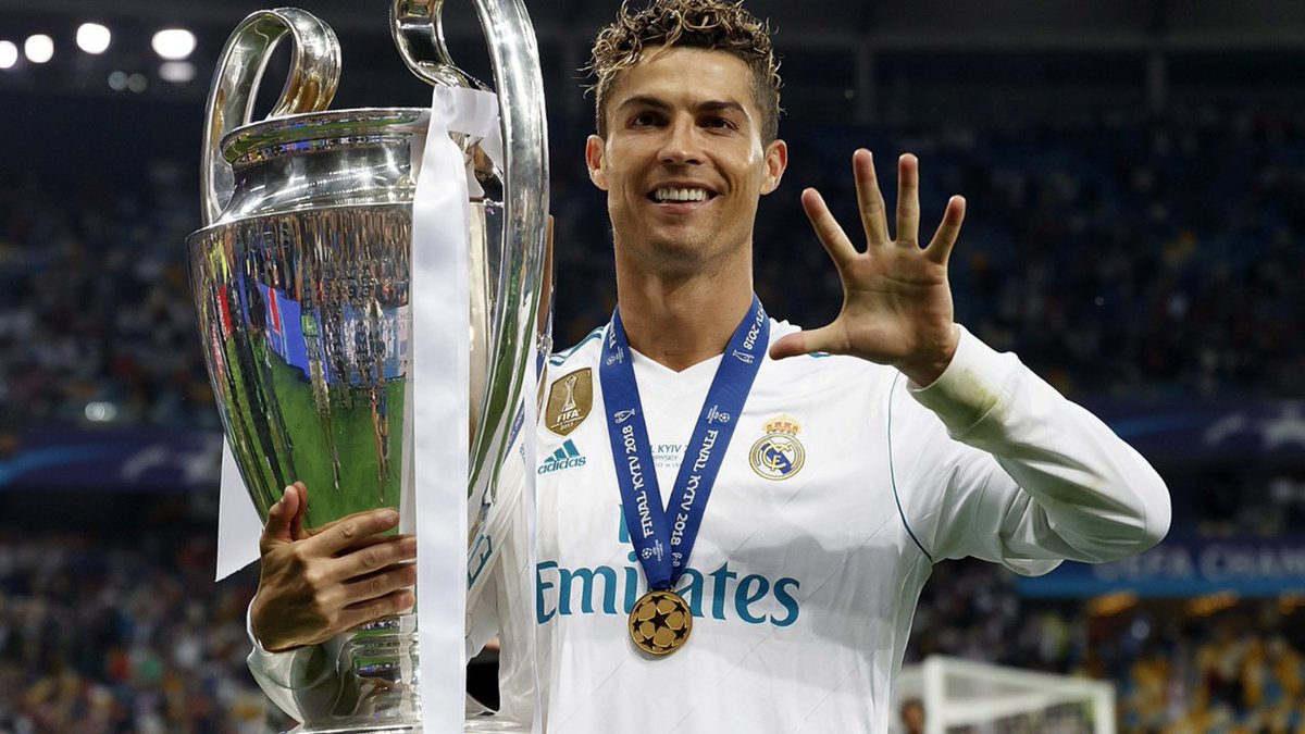 Cr7stianismo_'s tweet photo. Yo hasta ayer creía que hubo un bonito debate entre Cristiano y Messi, que acabó en 2017 con victoria de CR7.

Ahora creo que con esto que está saliendo ya solo lo que es plantear un debate entre Messi y Cristiano es insultar al fútbol.

GOAT solo hay uno, y es portugués. https://t.co/IvLrJP0SXR
