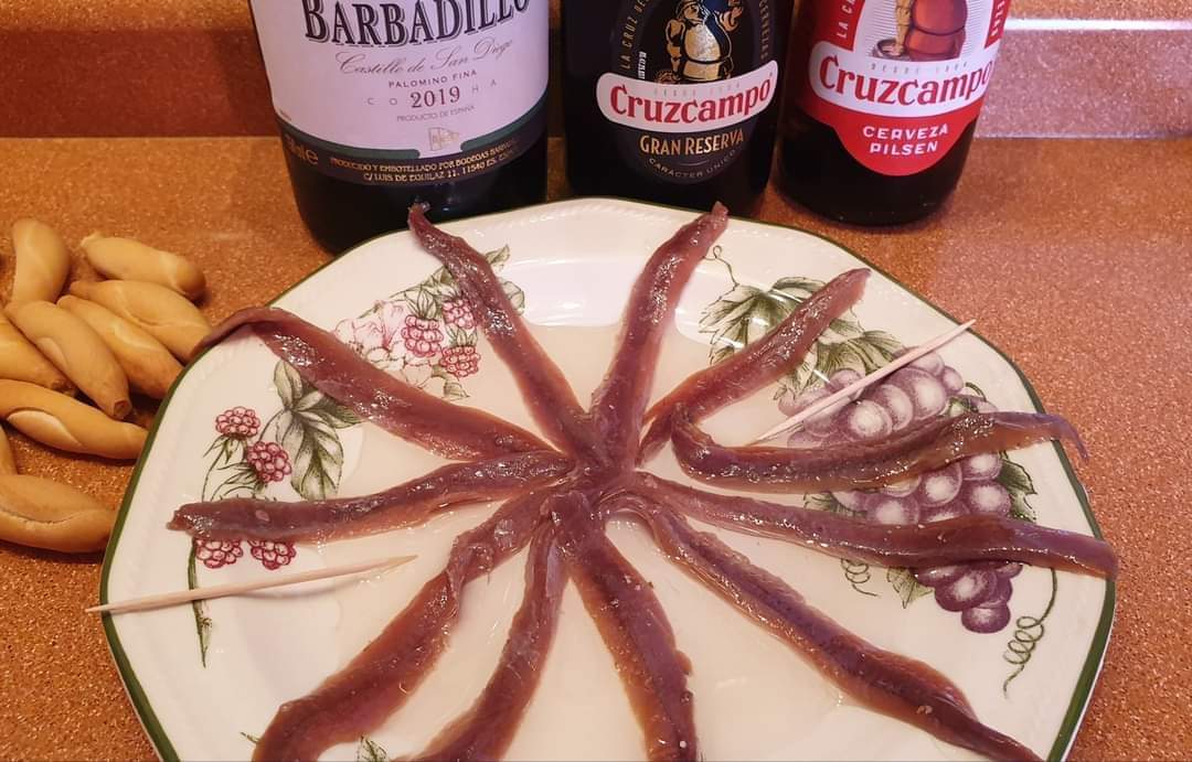 ElJamesteba's tweet image. A esta hora sólo tengo que decir...

Viva Santoña!!!

#AlAtaque #Cádiz